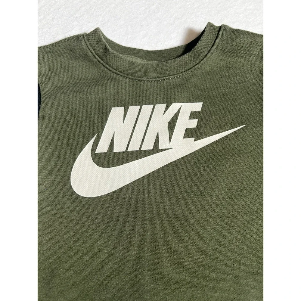Nike Crewneck Sweatshirt Pullover Kids 5-6 YRS Green Black Nike Logo Strip‎